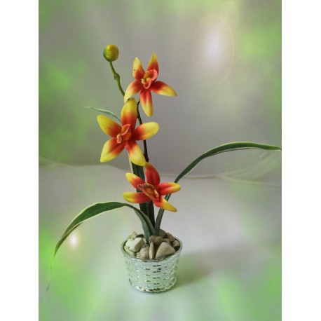 Орхидея из латекса 9