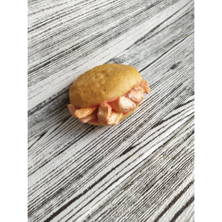 Муляж Пирожное-гамбургер "Креветка"