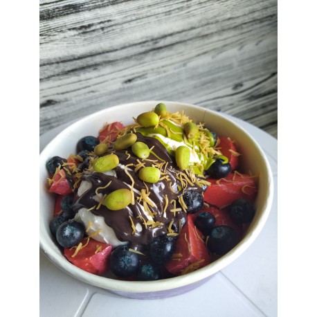 Муляж Морозиво з ягодами та фісташкою